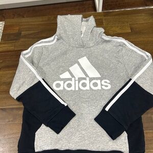 Children’s Adidas Sweatshirt Size M